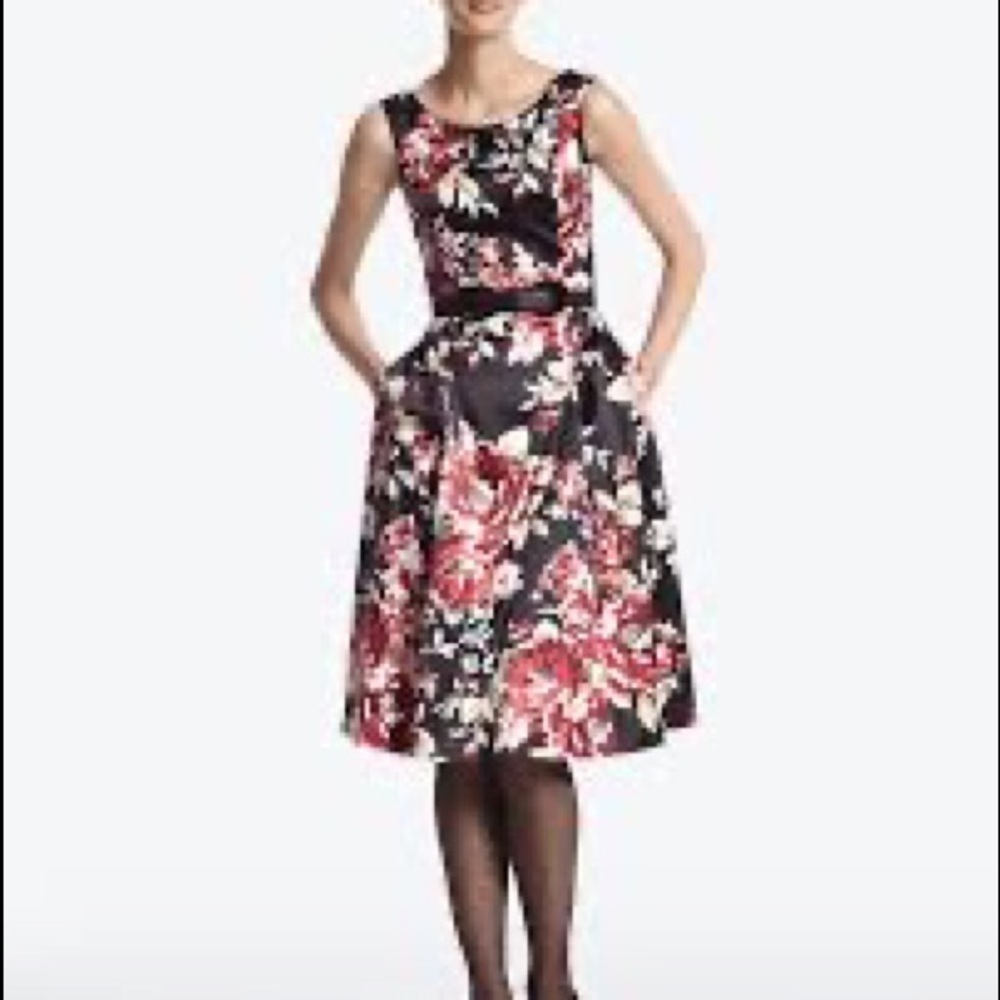 White House Black market dress worn once